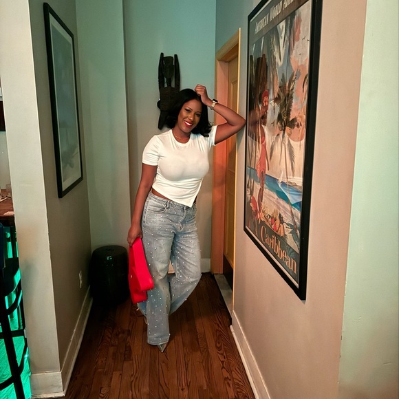 Meet your Posher, Hia - Picture 3 of 12